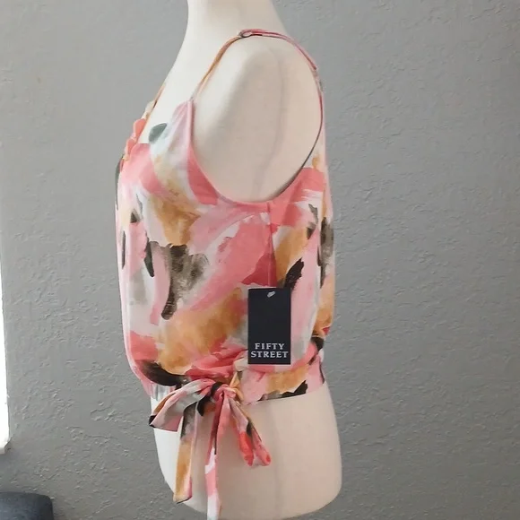 Fifty Street spaghetti strap blouse - Picture 4 of 11